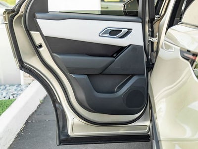 2026 Land Rover Range Rover Velar Dynamic SE