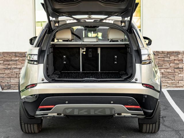 2026 Land Rover Range Rover Velar Dynamic SE