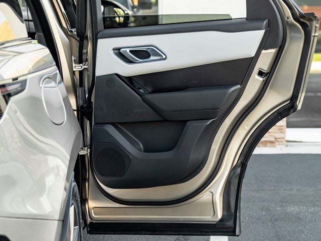 2026 Land Rover Range Rover Velar Dynamic SE