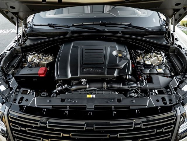 2026 Land Rover Range Rover Velar Dynamic SE