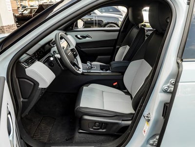 2026 Land Rover Range Rover Velar Dynamic SE