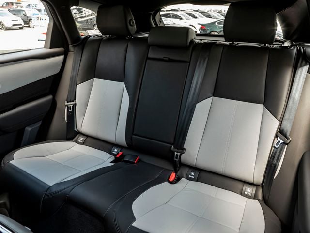 2026 Land Rover Range Rover Velar Dynamic SE