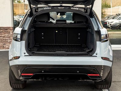 2026 Land Rover Range Rover Velar Dynamic SE
