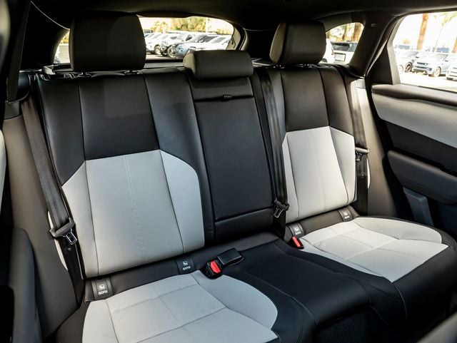 2026 Land Rover Range Rover Velar Dynamic SE