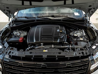 2026 Land Rover Range Rover Velar Dynamic SE
