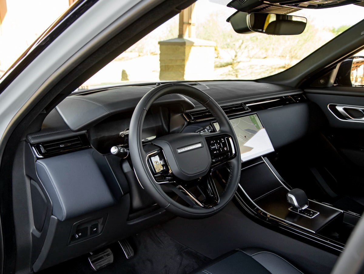 2026 Land Rover Range Rover Velar Dynamic SE