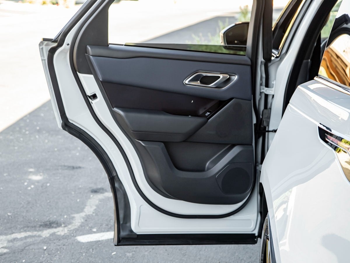 2026 Land Rover Range Rover Velar Dynamic SE