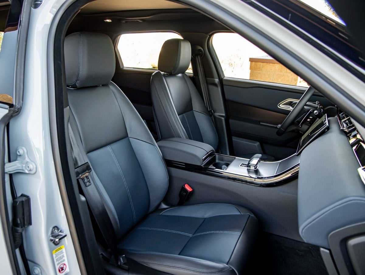 2026 Land Rover Range Rover Velar Dynamic SE