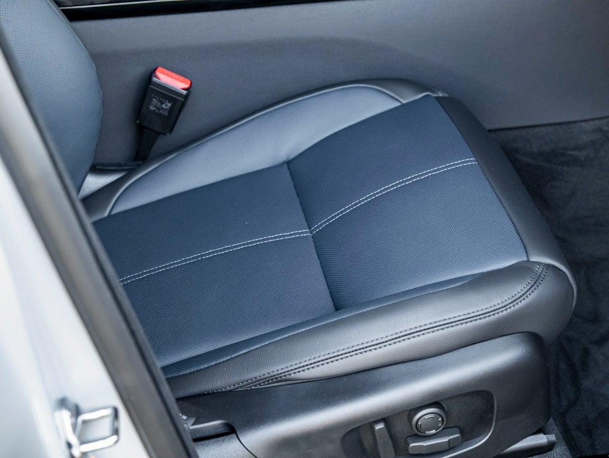 2026 Land Rover Range Rover Velar Dynamic SE