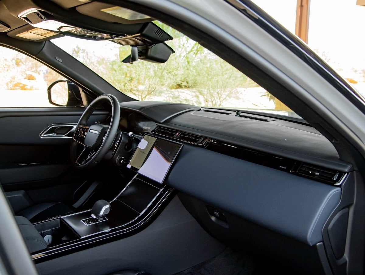 2026 Land Rover Range Rover Velar Dynamic SE