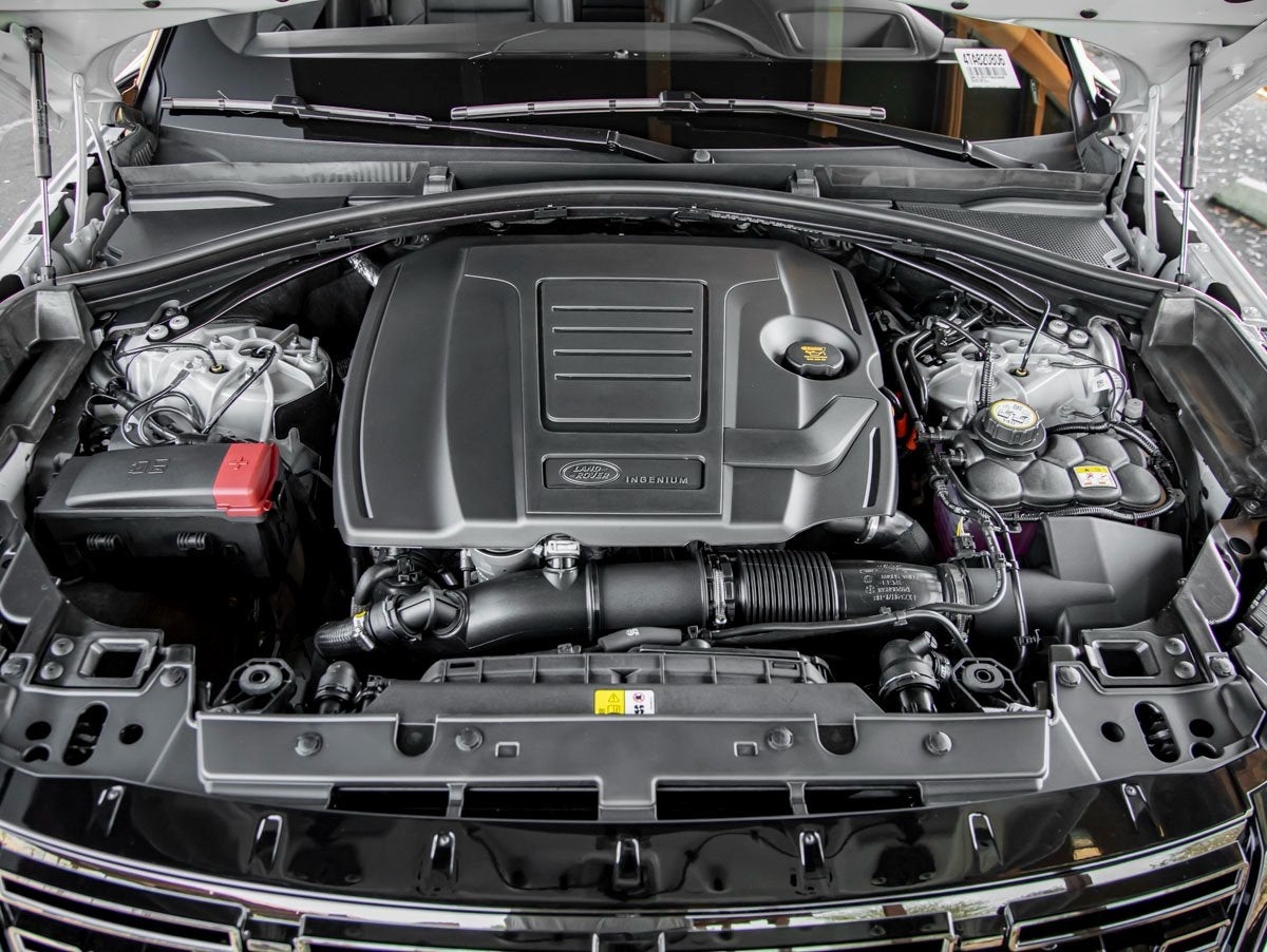 2026 Land Rover Range Rover Velar Dynamic SE