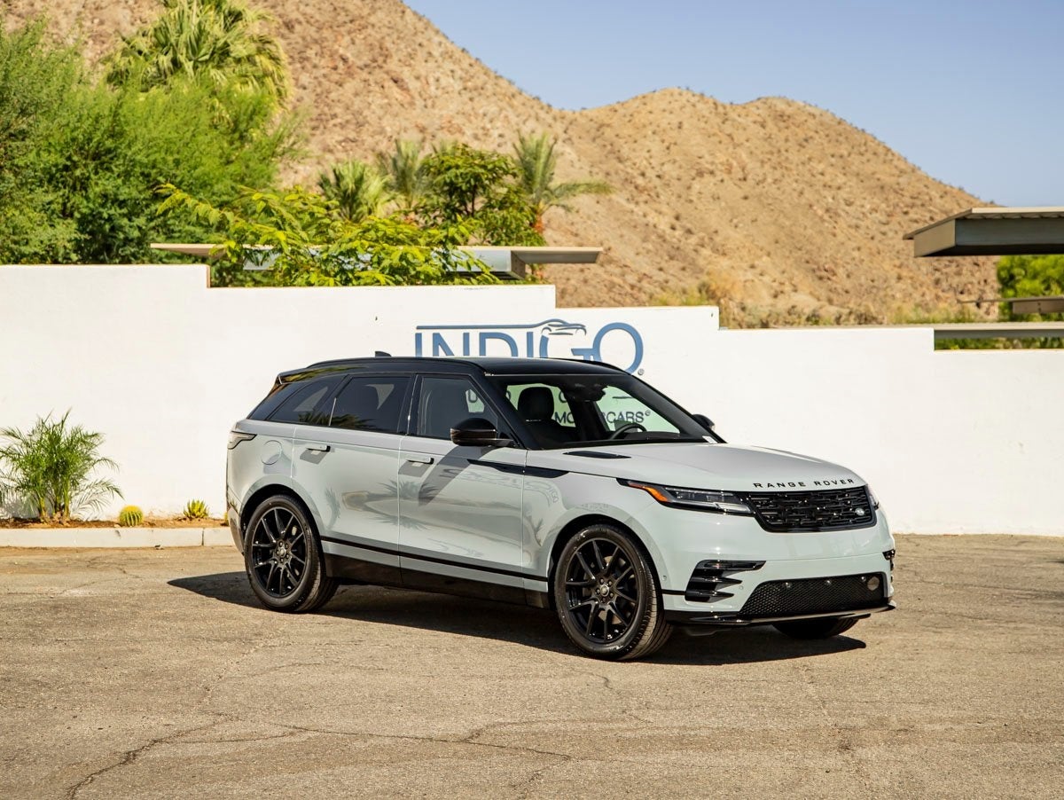 2026 Land Rover Range Rover Velar Dynamic SE