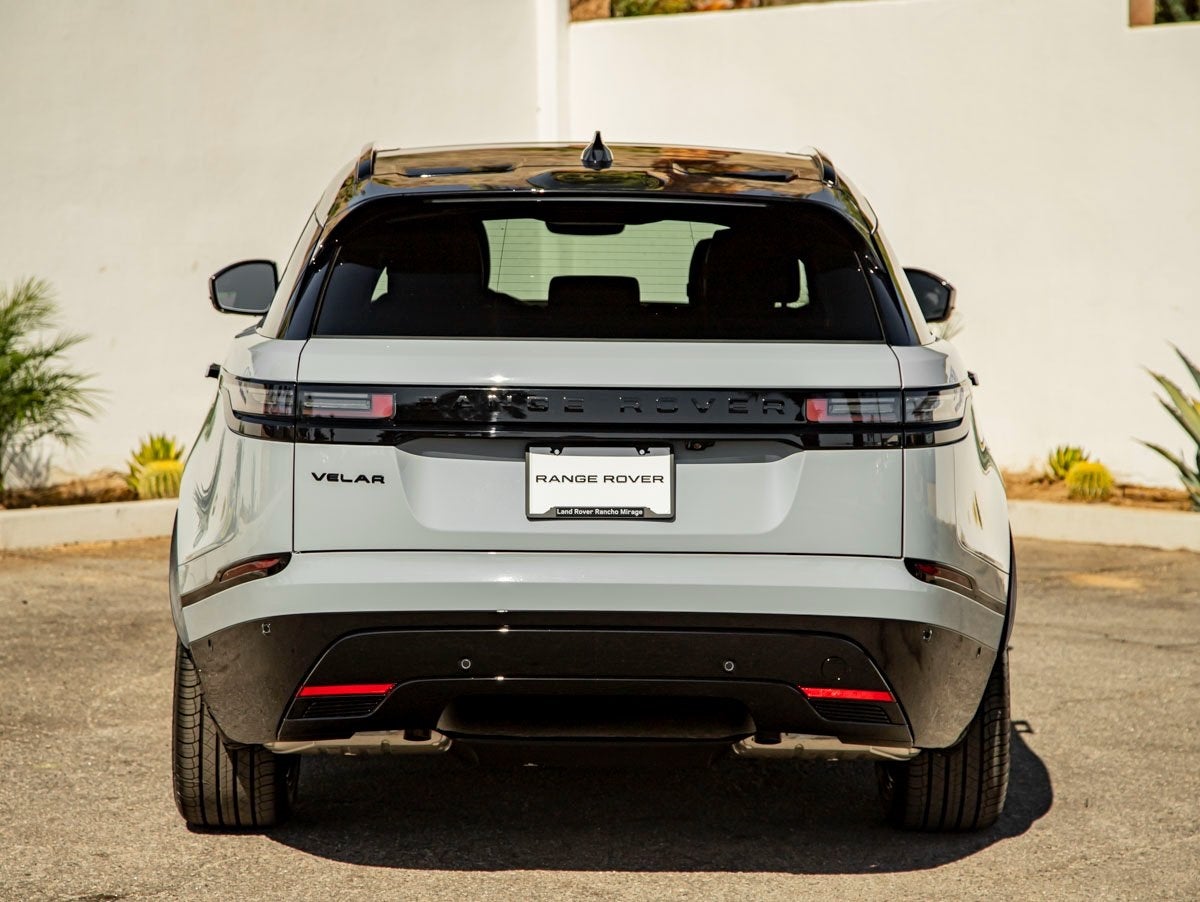 2026 Land Rover Range Rover Velar Dynamic SE
