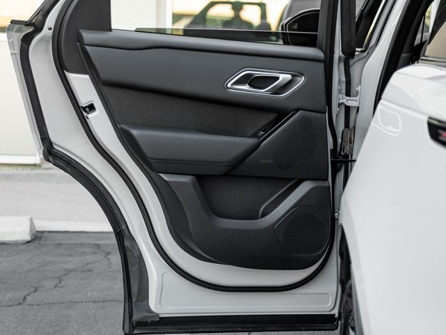 2026 Land Rover Range Rover Velar Dynamic SE