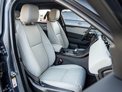 2026 Land Rover Range Rover Velar Dynamic SE