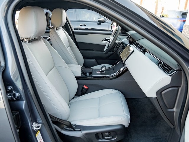 2026 Land Rover Range Rover Velar Dynamic SE