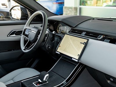 2026 Land Rover Range Rover Velar Dynamic SE