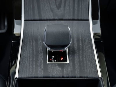 2026 Land Rover Range Rover Velar Dynamic SE