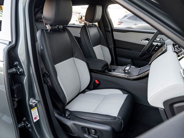 2026 Land Rover Range Rover Velar Dynamic SE