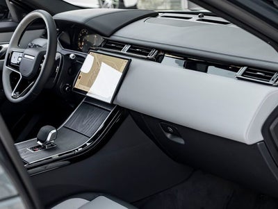 2026 Land Rover Range Rover Velar Dynamic SE