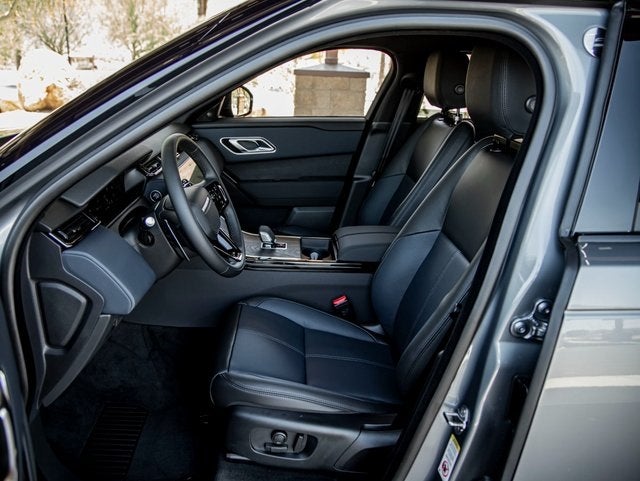 2025 Land Rover Range Rover Velar Dynamic SE