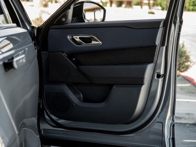 2025 Land Rover Range Rover Velar Dynamic SE