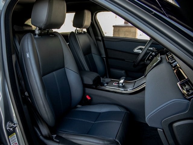 2025 Land Rover Range Rover Velar Dynamic SE