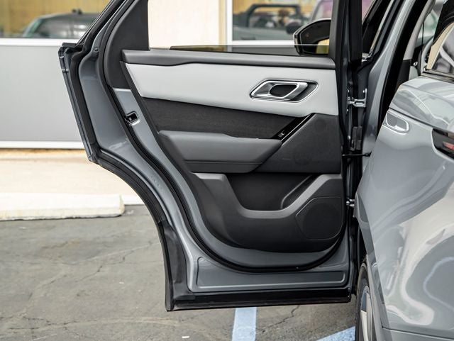 2025 Land Rover Range Rover Velar Dynamic SE