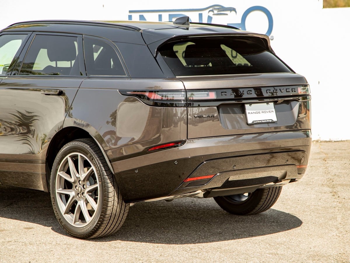 2026 Land Rover Range Rover Velar Dynamic SE