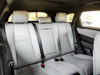 2026 Land Rover Range Rover Velar Dynamic SE