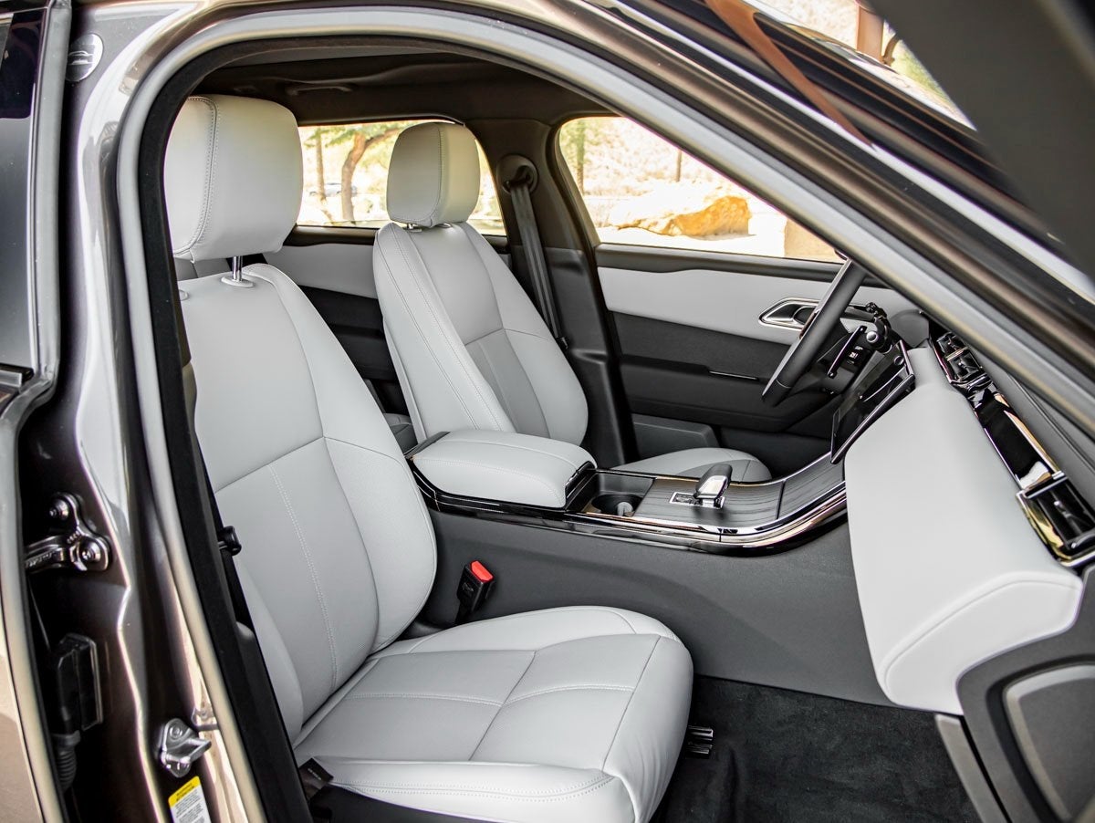 2026 Land Rover Range Rover Velar Dynamic SE