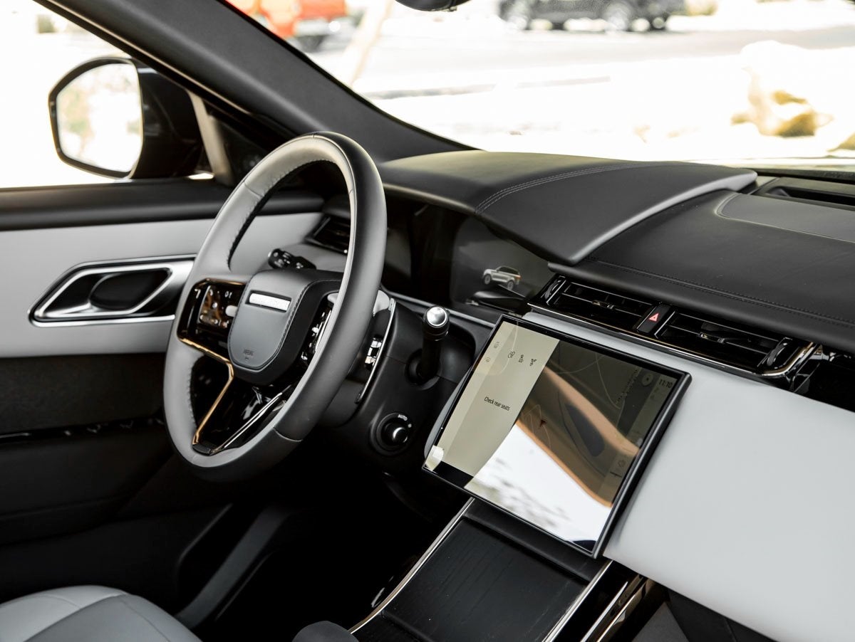 2026 Land Rover Range Rover Velar Dynamic SE