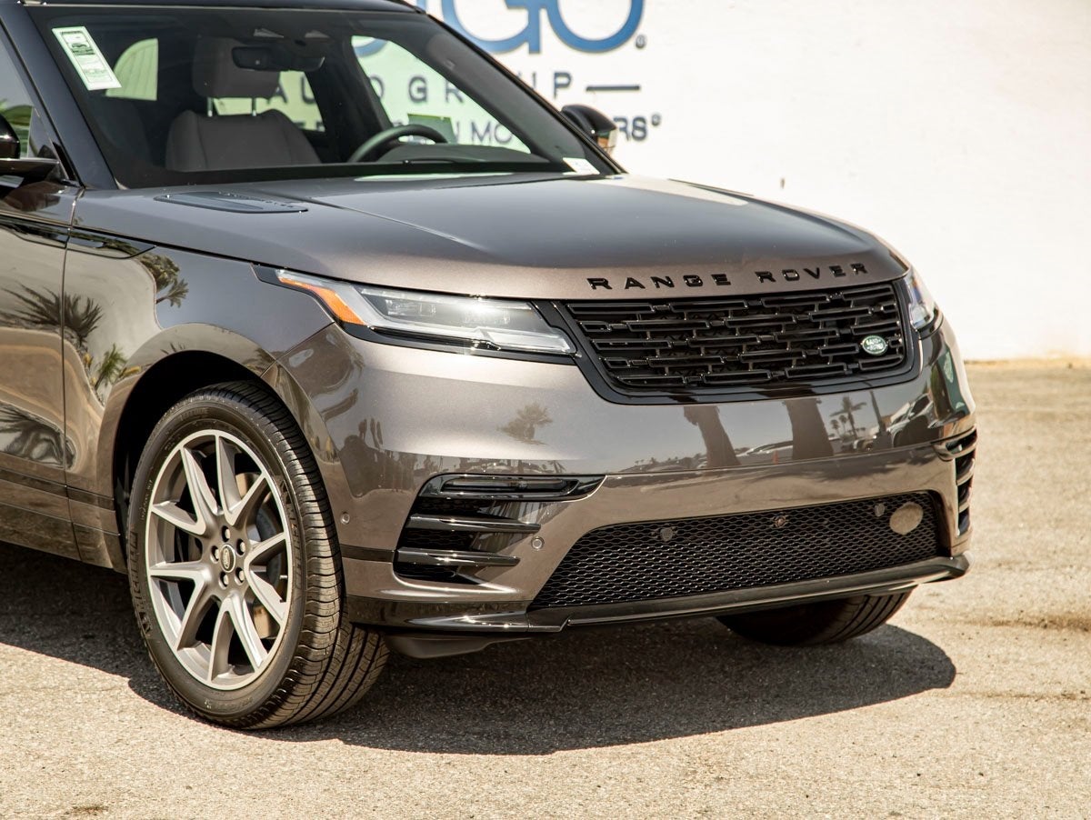 2026 Land Rover Range Rover Velar Dynamic SE