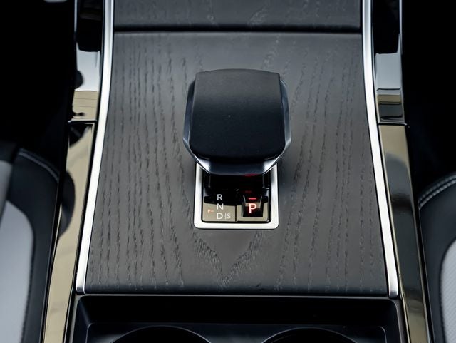 2026 Land Rover Range Rover Velar Belgravia Edition