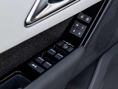 2026 Land Rover Range Rover Velar Belgravia Edition