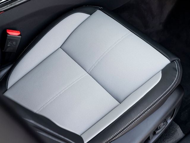 2026 Land Rover Range Rover Velar Belgravia Edition