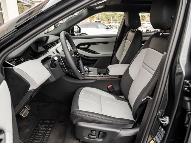 2026 Land Rover Range Rover Evoque Dynamic SE