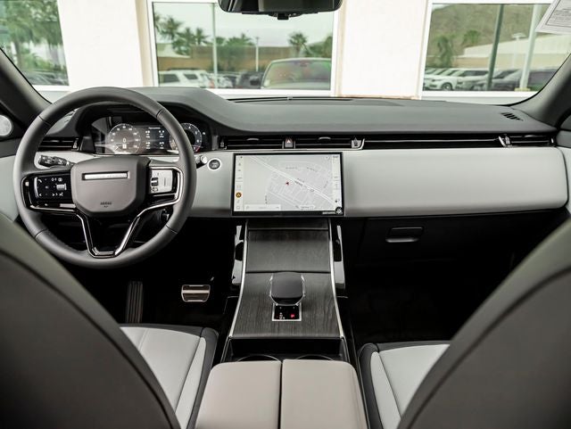 2026 Land Rover Range Rover Evoque Dynamic SE