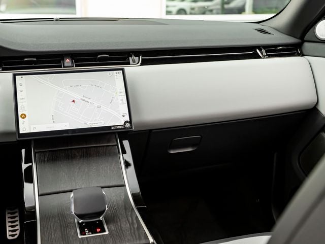 2026 Land Rover Range Rover Evoque Dynamic SE