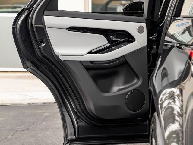 2026 Land Rover Range Rover Evoque Dynamic SE