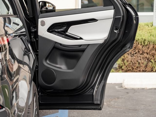 2026 Land Rover Range Rover Evoque Dynamic SE