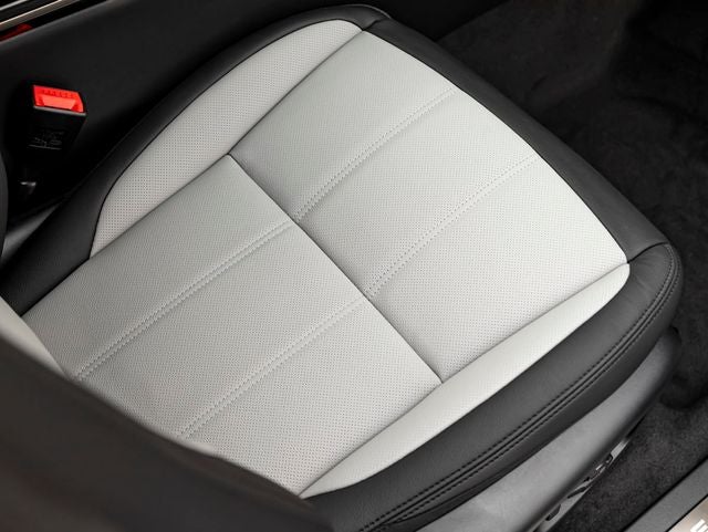 2026 Land Rover Range Rover Evoque Dynamic SE