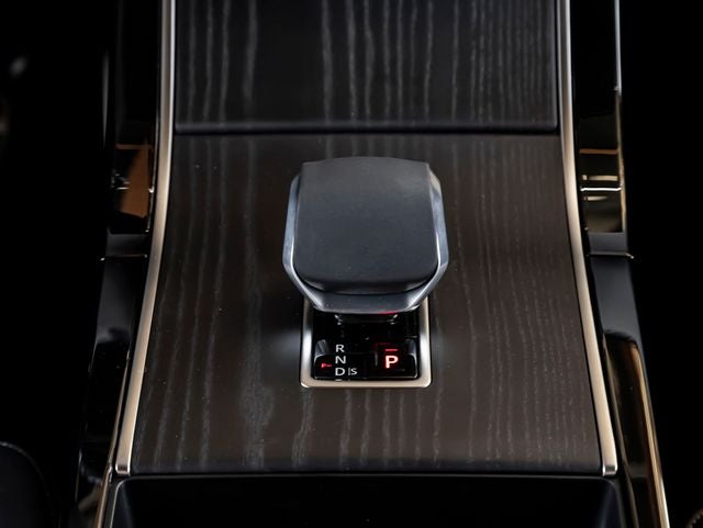 2026 Land Rover Range Rover Evoque Hoxton Edition