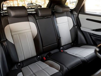 2026 Land Rover Range Rover Evoque Hoxton Edition