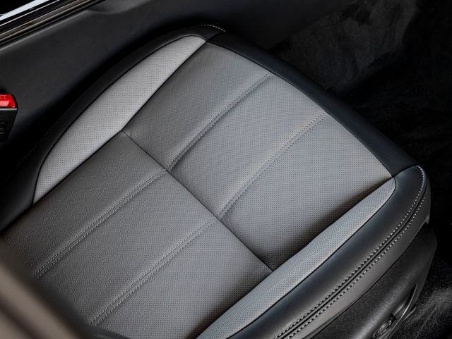 2026 Land Rover Range Rover Evoque Hoxton Edition