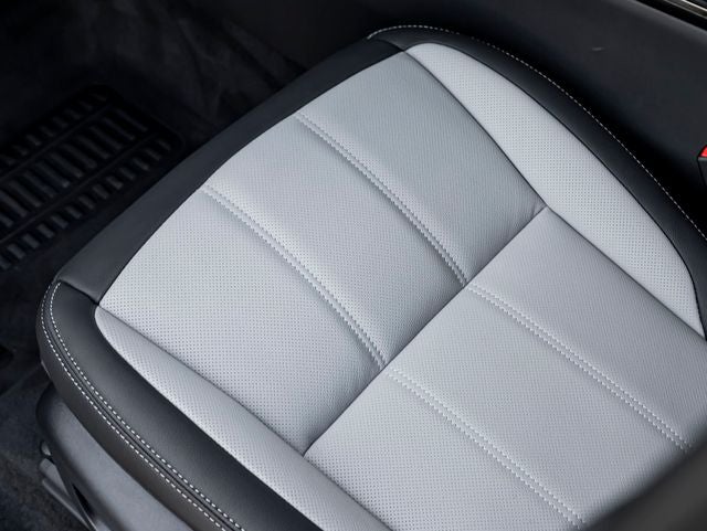 2026 Land Rover Range Rover Evoque Hoxton Edition