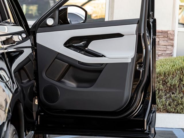 2026 Land Rover Range Rover Evoque Hoxton Edition