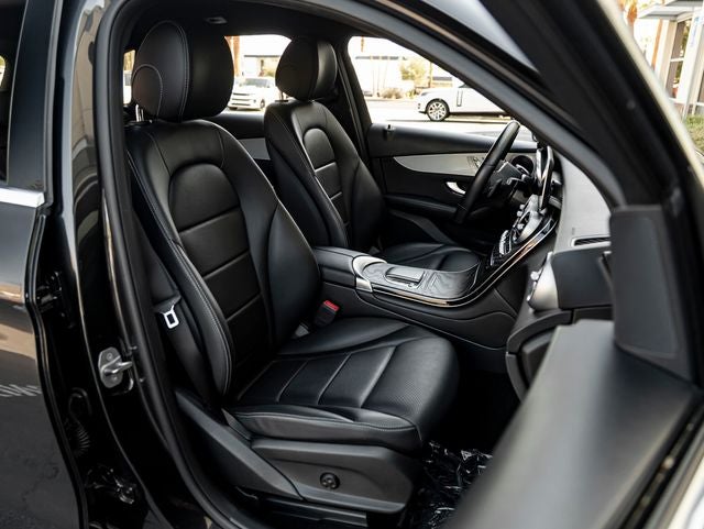 2021 Mercedes-Benz GLC GLC 300