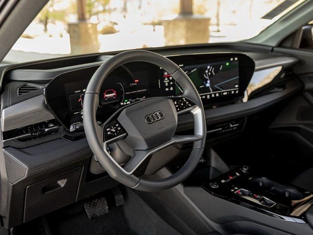 2025 Audi Q6 e-tron Premium Plus quattro