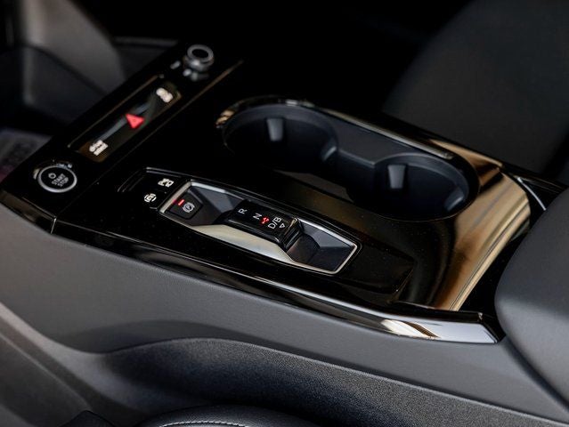 2025 Audi Q6 e-tron Premium Plus quattro